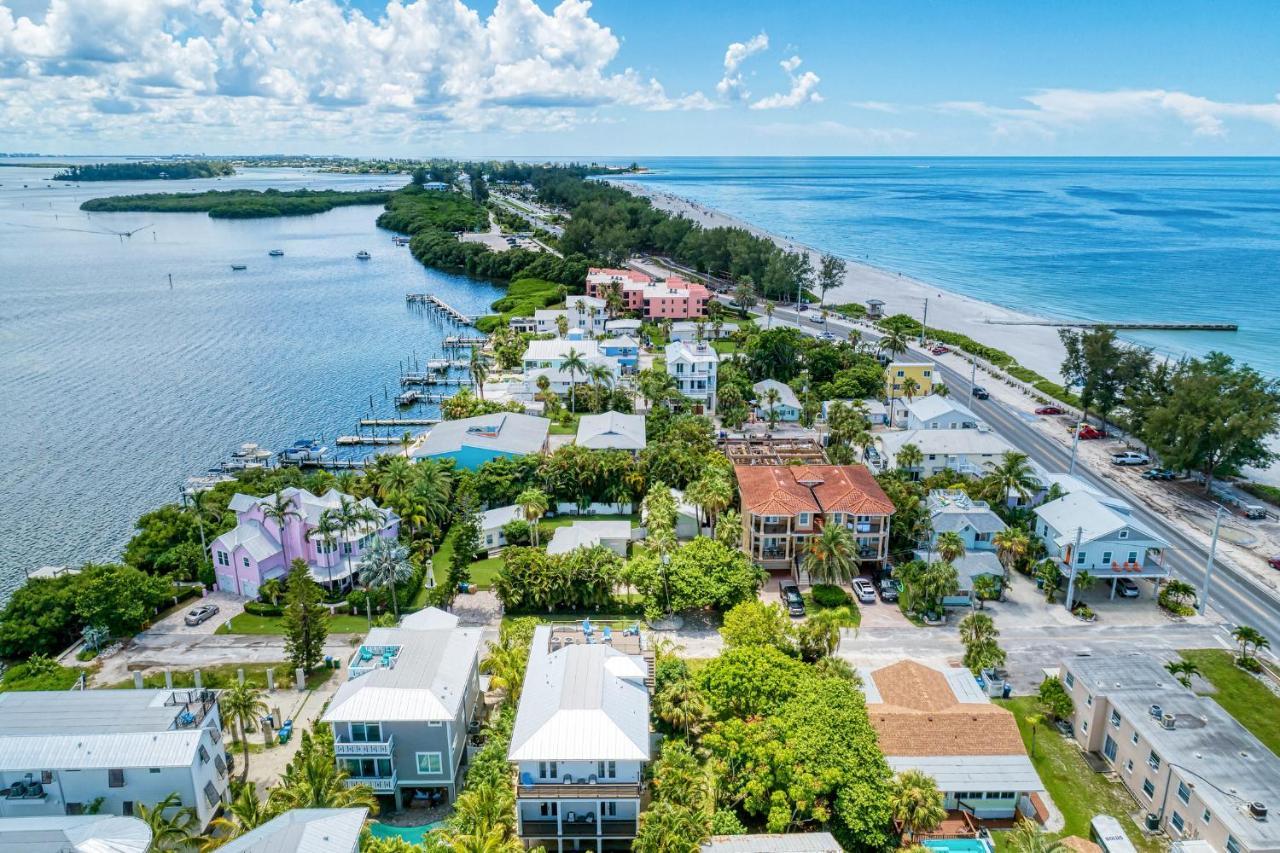 Ami Lighthouse Cottage-One Minute Walk To The Beach-Keyless Locks Bradenton Beach Kültér fotó