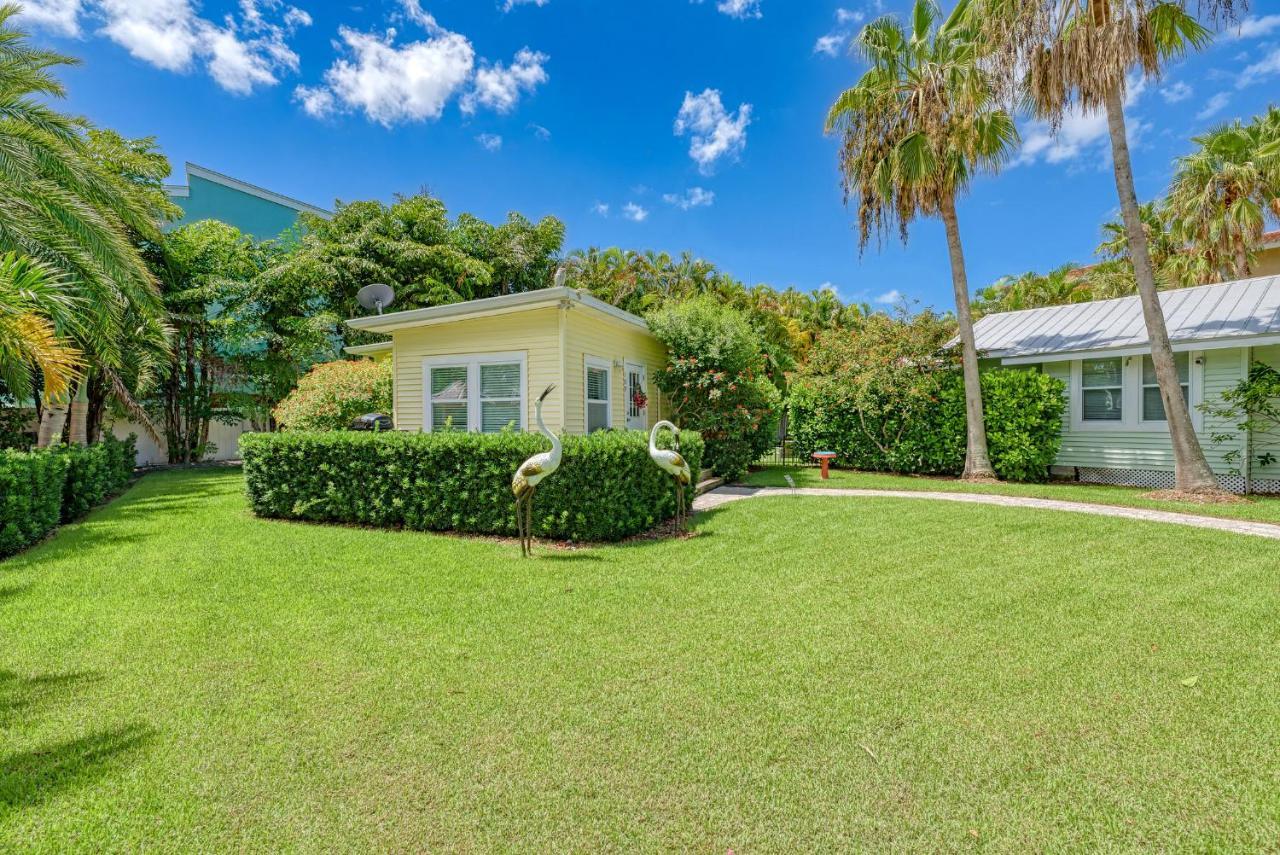 Ami Lighthouse Cottage-One Minute Walk To The Beach-Keyless Locks Bradenton Beach Kültér fotó