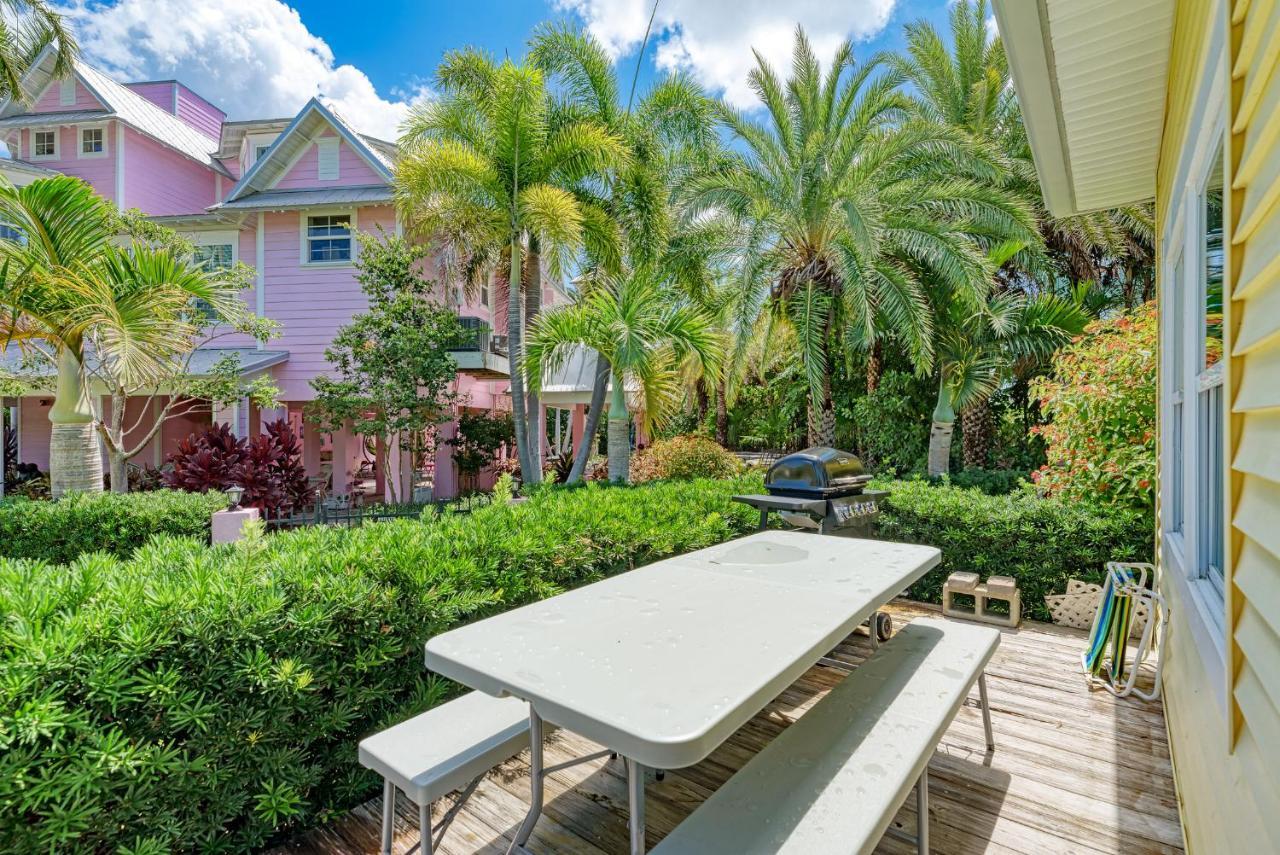 Ami Lighthouse Cottage-One Minute Walk To The Beach-Keyless Locks Bradenton Beach Kültér fotó